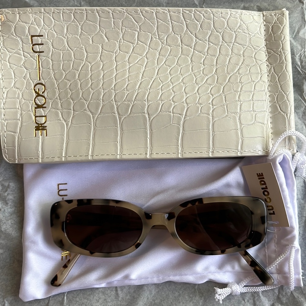 Lu Goldie Sabine Tortoise Sunglasses